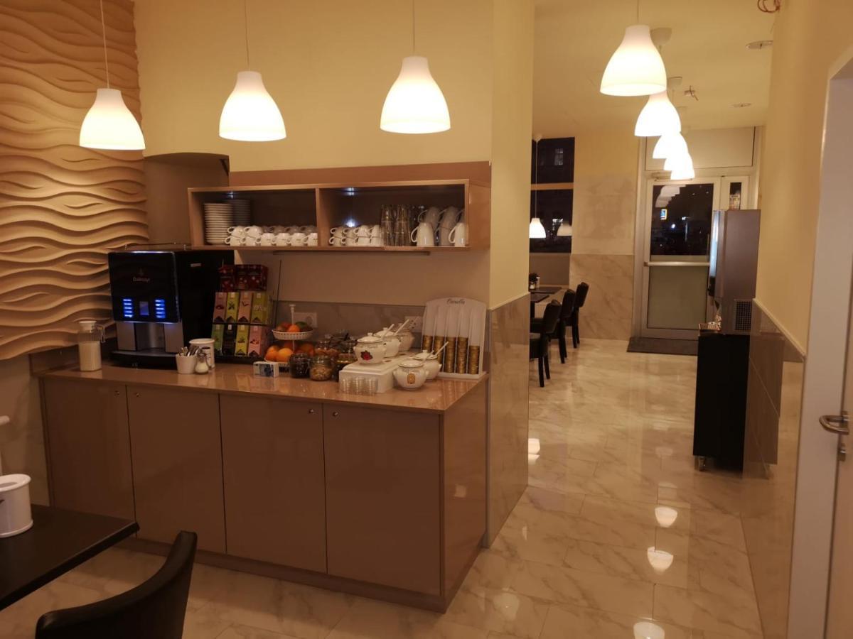 וינה Ch-Hotel Luka Budget מראה חיצוני תמונה