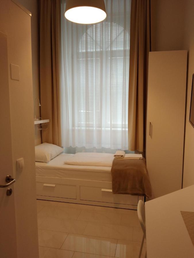 וינה Ch-Hotel Luka Budget מראה חיצוני תמונה