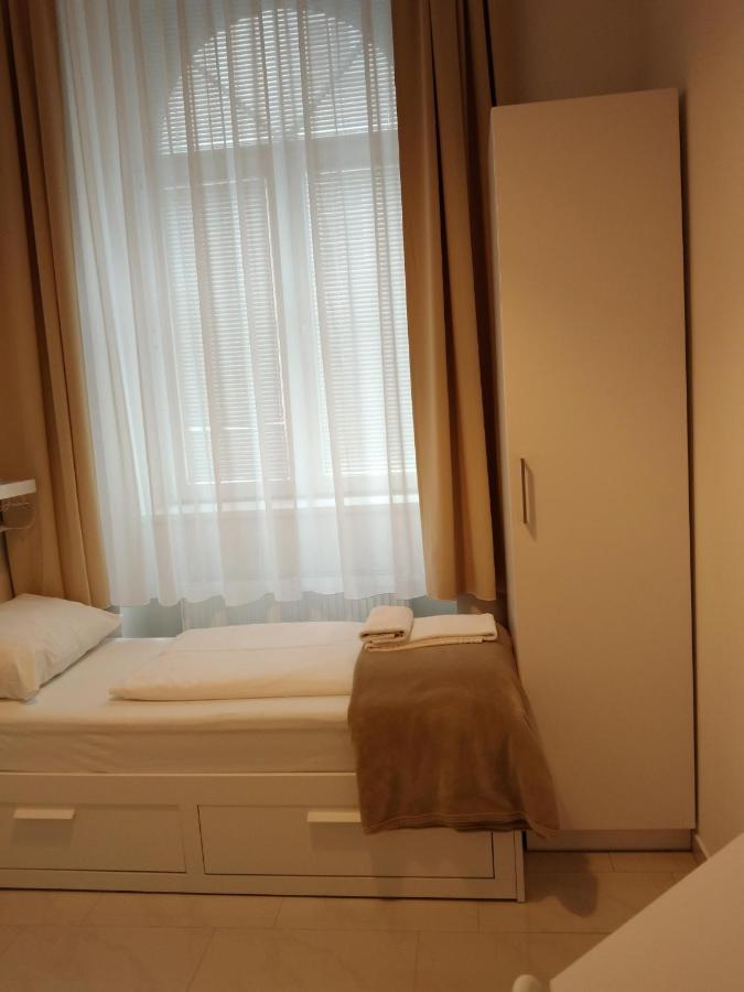וינה Ch-Hotel Luka Budget מראה חיצוני תמונה